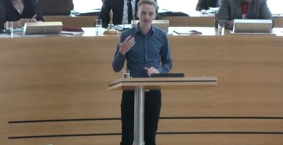 AfD ist mal wieder besorgt…diesmal um die Energiewende – die Sie ablehnen! AfD ist mal wieder besorgt…diesmal um die Energiewende – die Sie ablehnen!