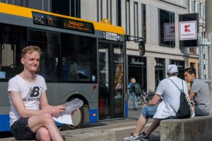 Solidarität mit den streikenden Beschäftigten im Nahverkehr – ohne Bus und Bahn läuft nichts